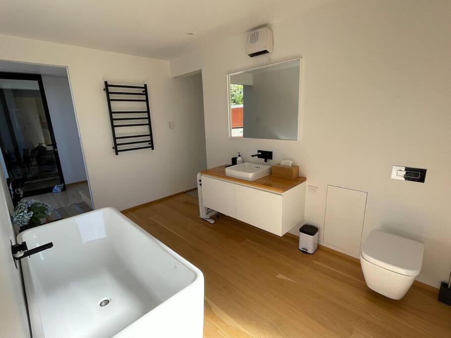 The Cube Villa Kakanui Exterior photo